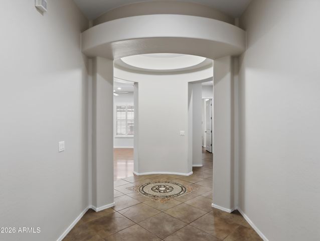 2406 W DESPERADO Way, Phoenix, AZ 85085