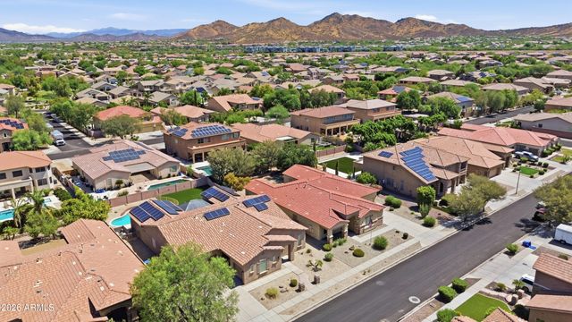2406 W DESPERADO Way, Phoenix, AZ 85085