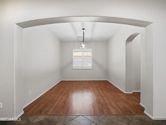 2406 W DESPERADO Way, Phoenix, AZ 85085