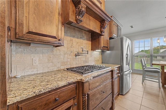 327 N Sandstone Place, Fayetteville, AR 72701