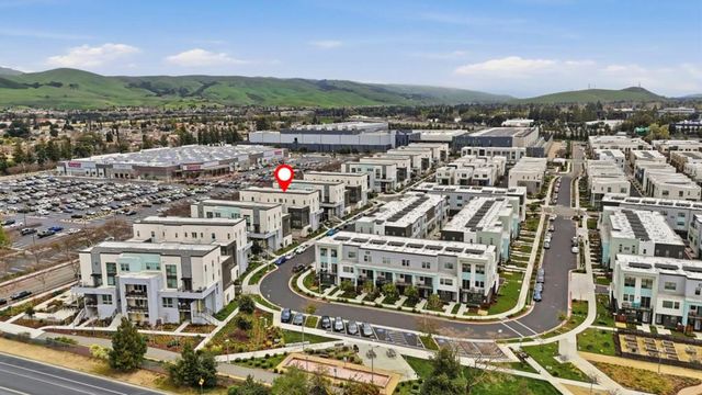 6816 Vector Court, San Jose, CA 95119