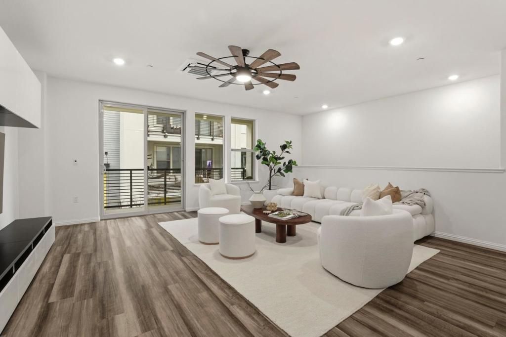 Image 7 of property listing at 6816 Vector Court, San Jose, CA 95119