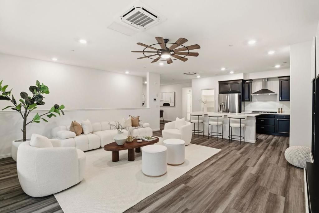 Image 8 of property listing at 6816 Vector Court, San Jose, CA 95119