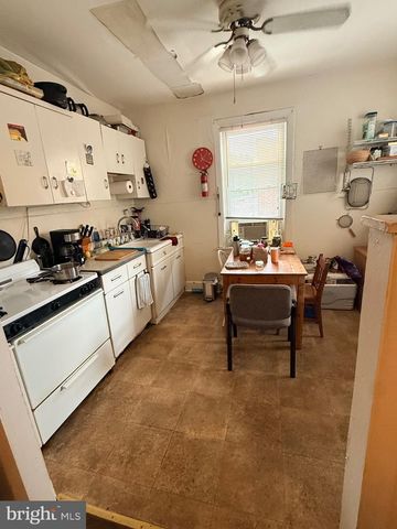 324 E GIRARD AVE, Philadelphia, PA 19125