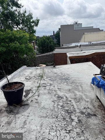 324 E GIRARD AVE, Philadelphia, PA 19125