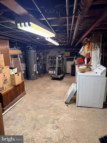 324 E GIRARD AVE, Philadelphia, PA 19125