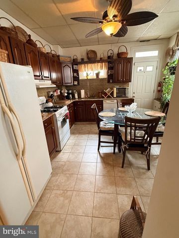 324 E GIRARD AVE, Philadelphia, PA 19125