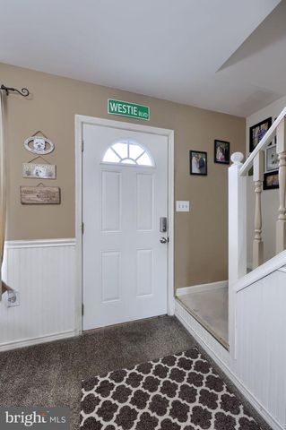 1902 WYATT CIR, Dover, PA 17315