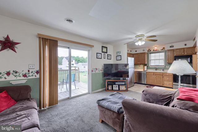 1902 WYATT CIR, Dover, PA 17315