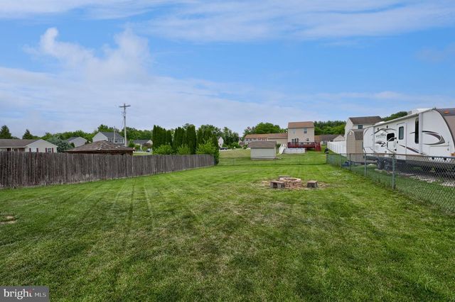 1902 WYATT CIR, Dover, PA 17315
