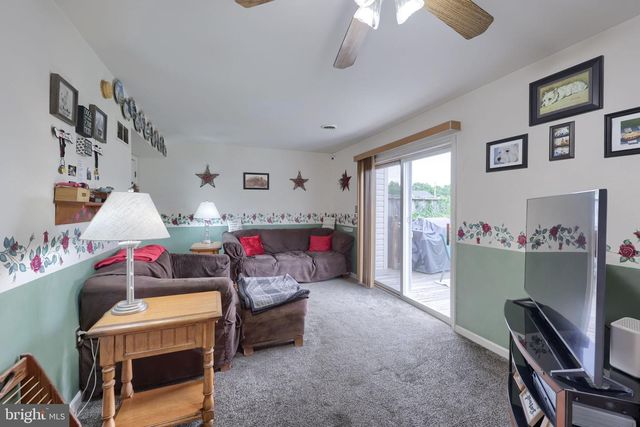 1902 WYATT CIR, Dover, PA 17315