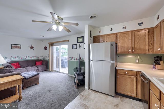 1902 WYATT CIR, Dover, PA 17315