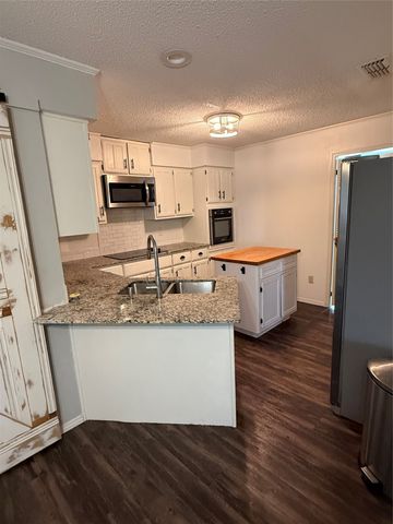 144 Hollie Circle, Sulphur Springs, TX 75482