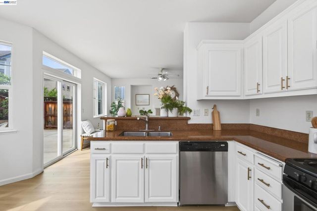 253 Balsam St, Pittsburg, CA 94565