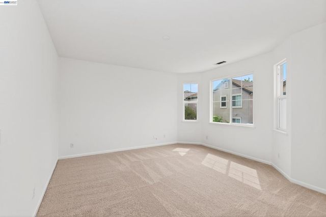 253 Balsam St, Pittsburg, CA 94565