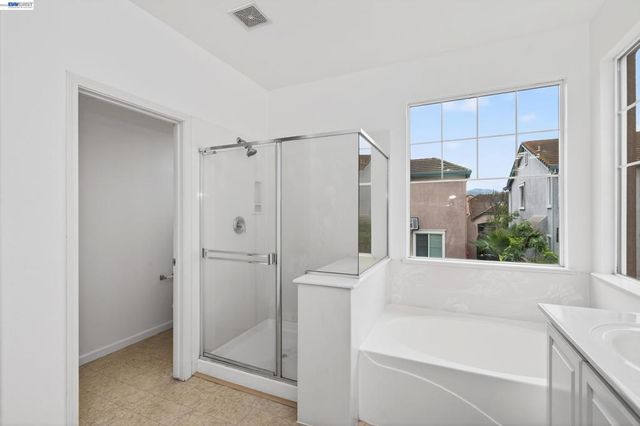 253 Balsam St, Pittsburg, CA 94565