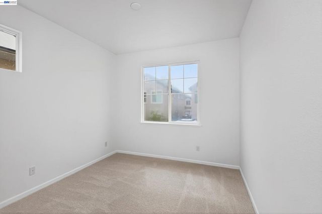 253 Balsam St, Pittsburg, CA 94565