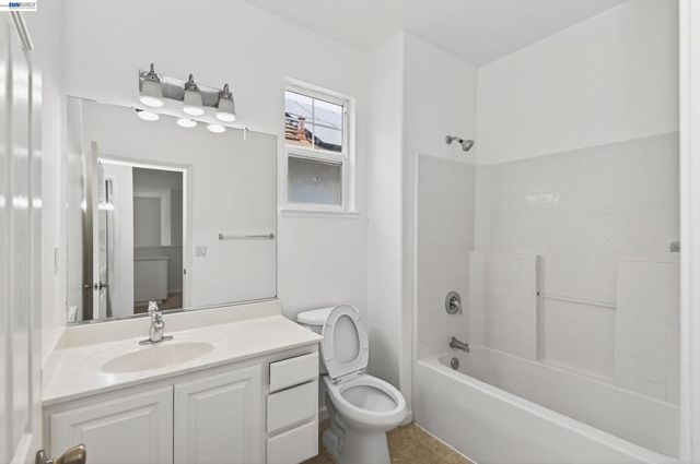 253 Balsam St, Pittsburg, CA 94565