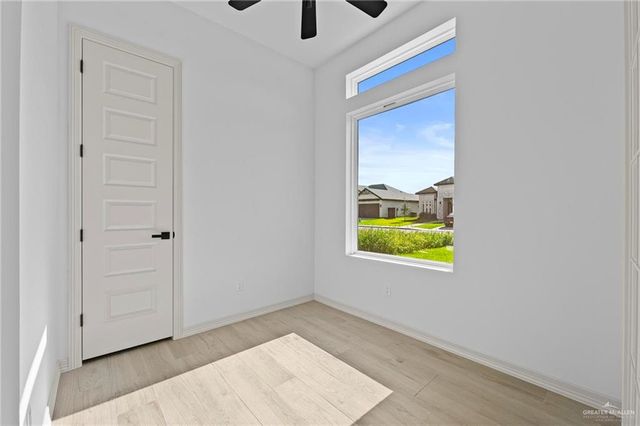 8050 N 48th Lane, Mcallen, TX 78504