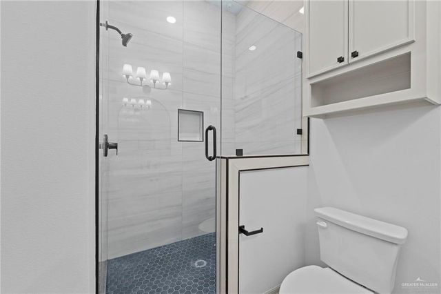 8050 N 48th Lane, Mcallen, TX 78504