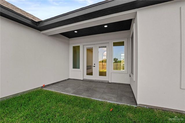 8050 N 48th Lane, Mcallen, TX 78504