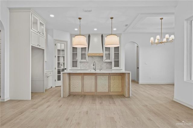 8050 N 48th Lane, Mcallen, TX 78504