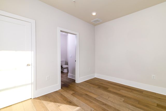 1150 Valdosta Street Unit 602, North Charleston, SC 29405