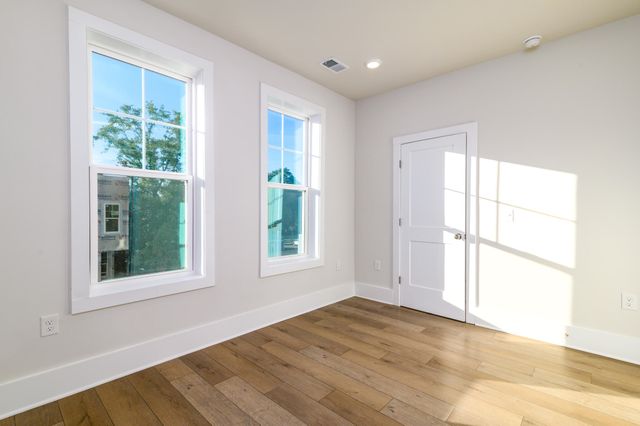 1150 Valdosta Street Unit 602, North Charleston, SC 29405
