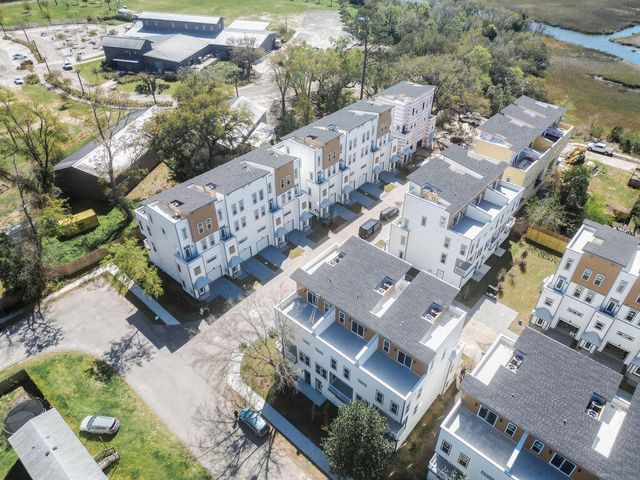 1150 Valdosta Street Unit 602, North Charleston, SC 29405