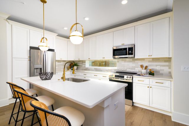 1150 Valdosta Street Unit 602, North Charleston, SC 29405