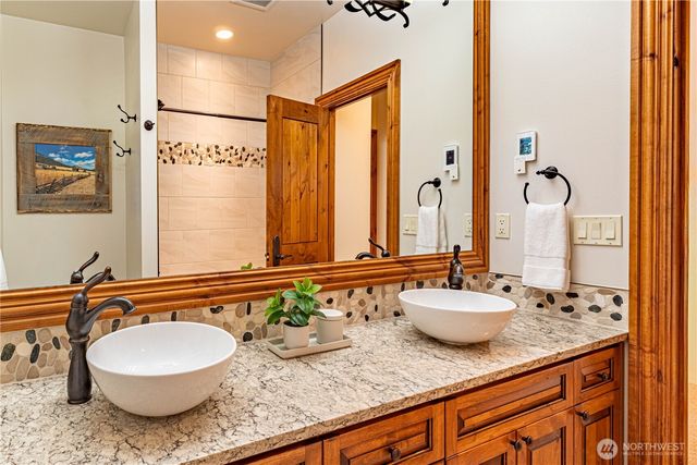 801 Snowberry Loop, Cle Elum, WA 98922
