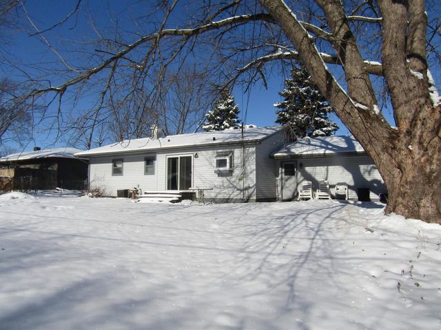 1541 Glendale Street, Janesville, WI 53546