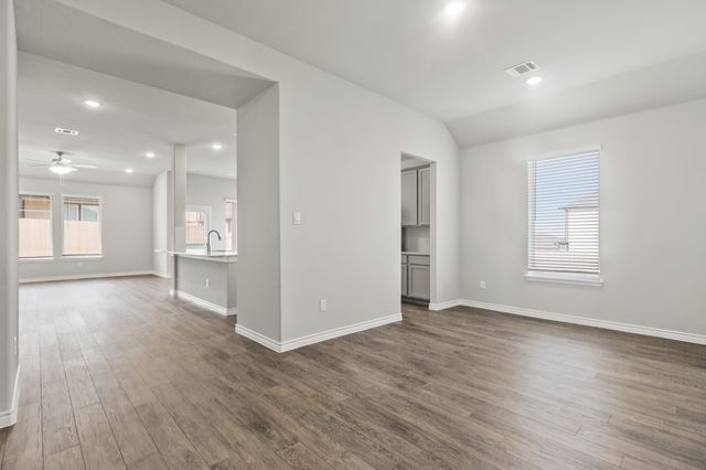 6909 Cattle Car Way, Fort Worth, TX 76036