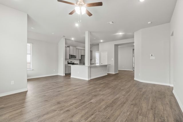 6909 Cattle Car Way, Fort Worth, TX 76036