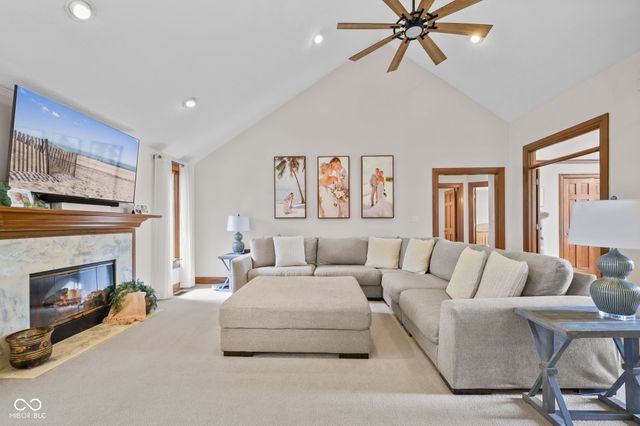 1895 Longest Drive, Franklin, IN 46131