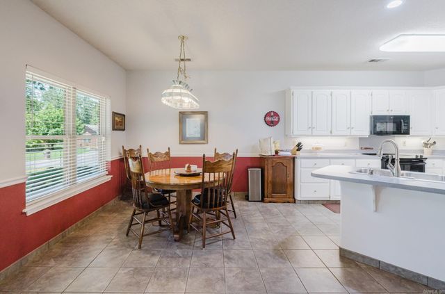 317 Fair Oaks Cove, Jacksonville, AR 72076