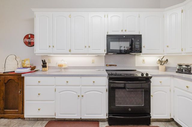 317 Fair Oaks Cove, Jacksonville, AR 72076