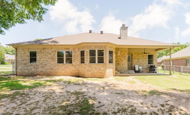 317 Fair Oaks Cove, Jacksonville, AR 72076