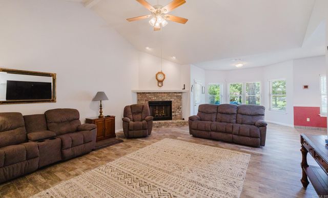 317 Fair Oaks Cove, Jacksonville, AR 72076