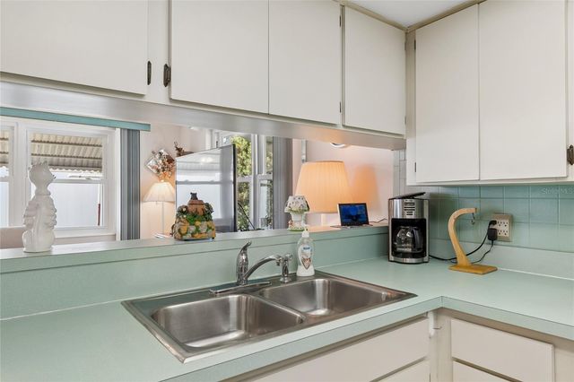 5810 FRIEDLY AVENUE, New Port Richey, FL 34652