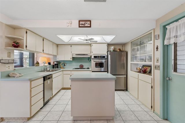 5810 FRIEDLY AVENUE, New Port Richey, FL 34652