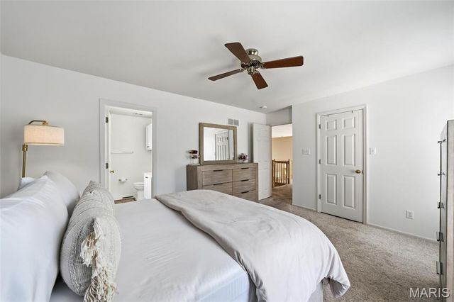 630 Cascade Lake Drive, Ballwin, MO 63021