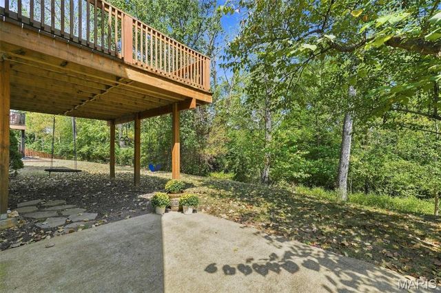 630 Cascade Lake Drive, Ballwin, MO 63021
