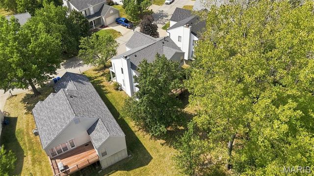 630 Cascade Lake Drive, Ballwin, MO 63021
