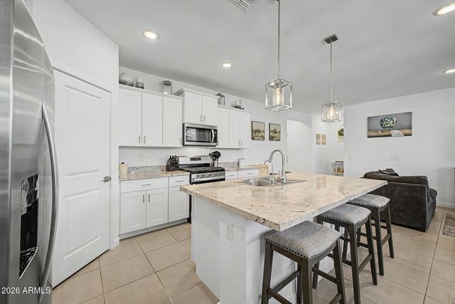 8812 W AGORA Lane, Tolleson, AZ 85353