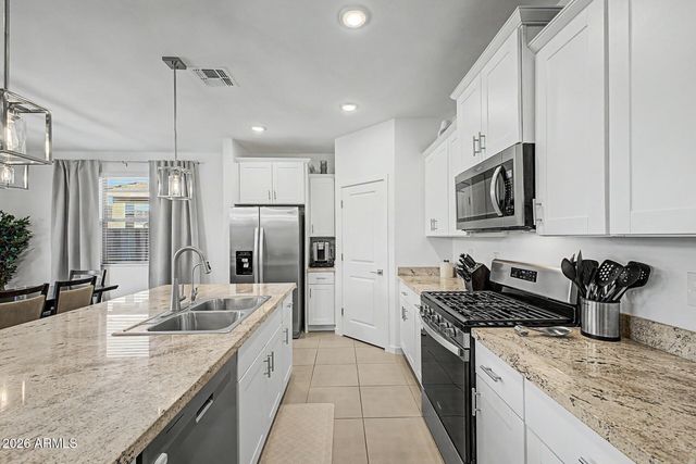 8812 W AGORA Lane, Tolleson, AZ 85353