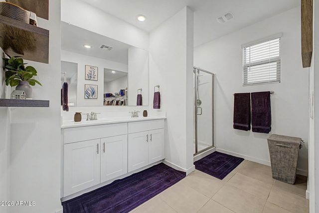 8812 W AGORA Lane, Tolleson, AZ 85353