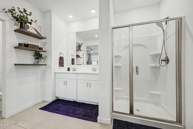 8812 W AGORA Lane, Tolleson, AZ 85353