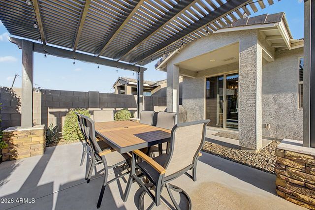 8812 W AGORA Lane, Tolleson, AZ 85353