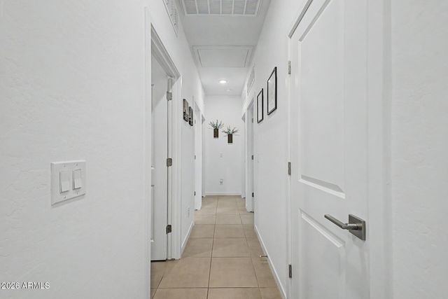 8812 W AGORA Lane, Tolleson, AZ 85353